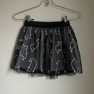 Cat & Jack Black Skirt with White Cat Design size 4/5